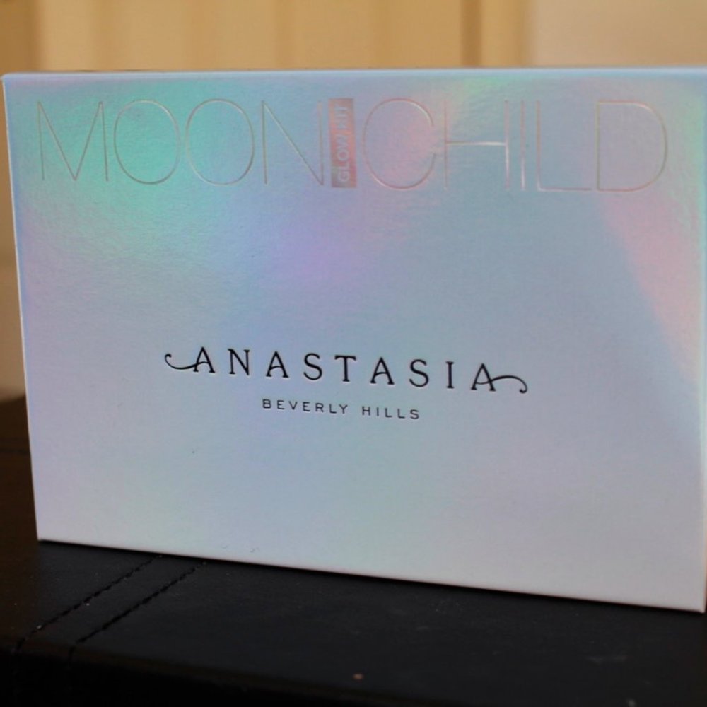 Anastasia Beverly Hills Moonchild Glow Kit 6 Shade